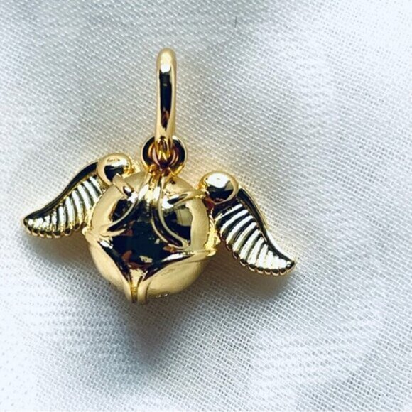 ✨ NWOT Spinning Time Turner Charm & Golden Snitch Wings Charm – Harry Potter ✨ - Picture 10 of 14